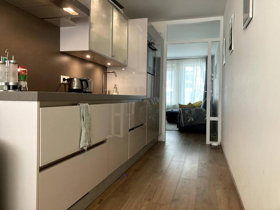Spacious Apartment, Canal Area, Center Apartamento *